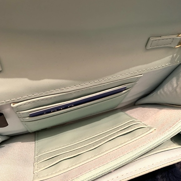 Apt. 9 NWT Safe Keeper RFID-Blocking Crossbody Wallet Handbag - Picture 9 of 10